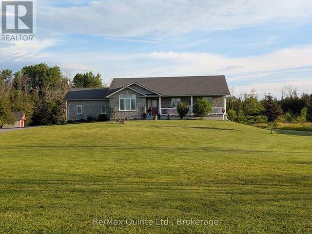 355 MITCHELLS CROSSROAD Prince Edward Ontario, K0K 2T0 - 4 Bedrooms Home For Sale