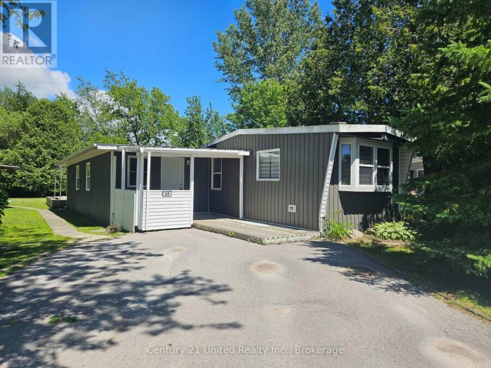 49 HILLVIEW DRIVE, Cobourg, Ontario K9A 0X9