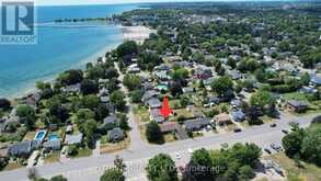 81 D'ARCY STREET | Cobourg Ontario | Slide Image Two