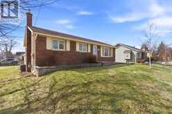 81 D'ARCY STREET | Cobourg Ontario | Slide Image Five