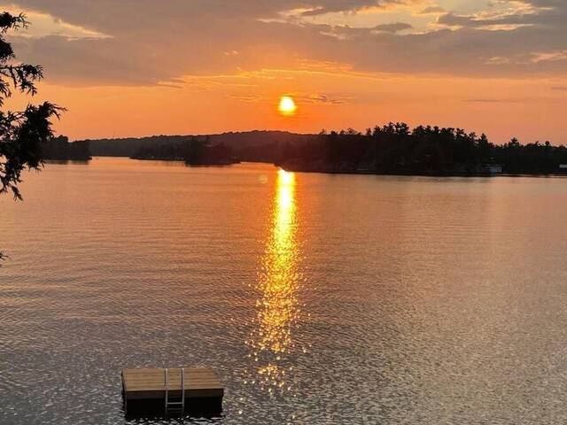 1329 TRAPPERS LANE North Kawartha Ontario, K0L 2H0 - 4 Bedrooms Waterfront Home For sale