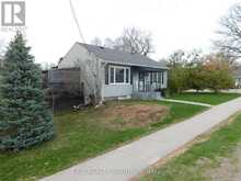 96 ELGIN STREET | Madoc Ontario | Slide Image Two