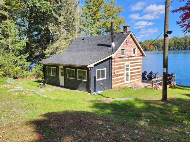 24 DANIELS LANE Apsley Ontario, K0L 1A0 - 1 Bedroom Waterfront Home For sale