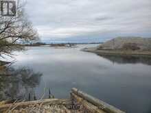 40 FISHERMAN'S COVE LANE | Frontenac Islands Ontario | Slide Image Five