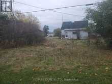40 FISHERMAN'S COVE LANE | Frontenac Islands Ontario | Slide Image Eight
