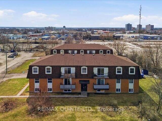 58 ELGIN STREET Belleville Ontario, K8P 4B2 - Multi-family Home For Sale