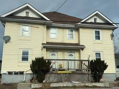 187-189 BYRON STREET Quinte West Ontario, K8V 2Y7