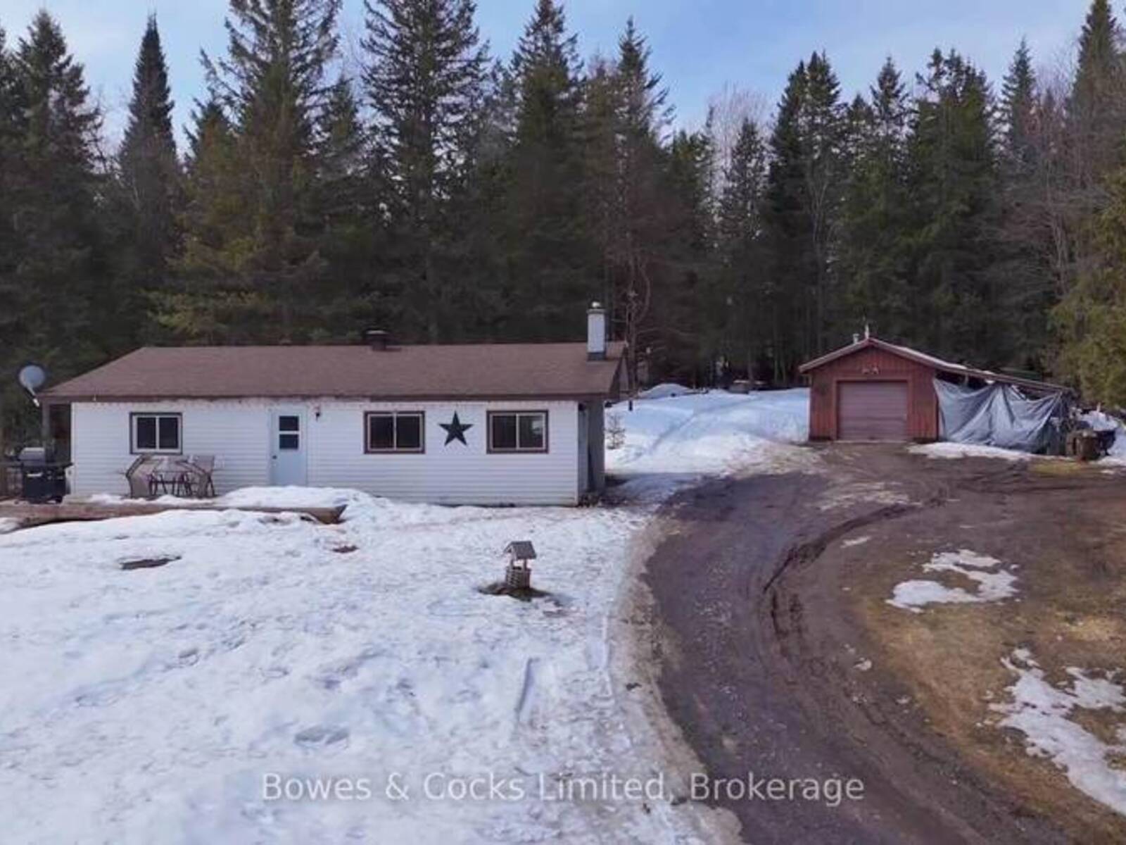 1046 DETLOR ROAD, Bancroft, Ontario K0L 2L0