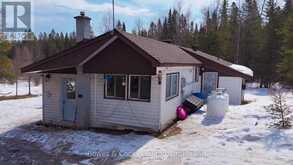 1046 DETLOR ROAD | Bancroft Ontario | Slide Image Three