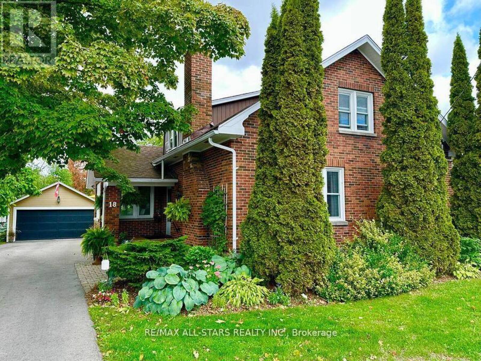18 JOSEPH STREET, Bobcaygeon, Ontario K0M 1A0