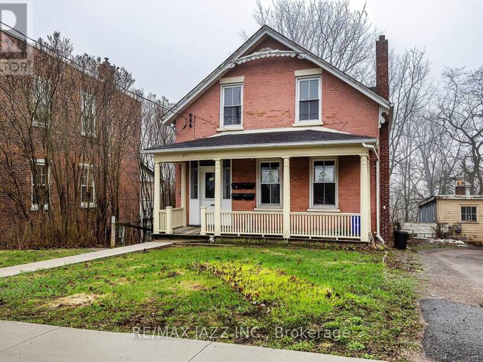 221 WALTON STREET, Port Hope, Ontario L1A 1P1