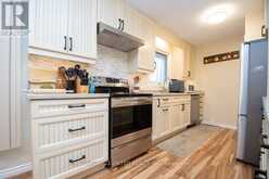 78 MCFADDEN ROAD | Apsley Ontario | Slide Image Thirteen