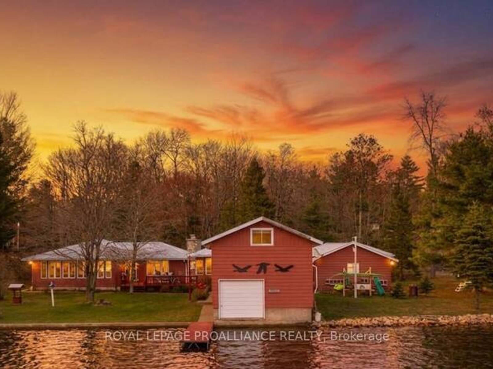 1063 PERRY ROAD, Addington Highlands, Ontario K0H 1K0