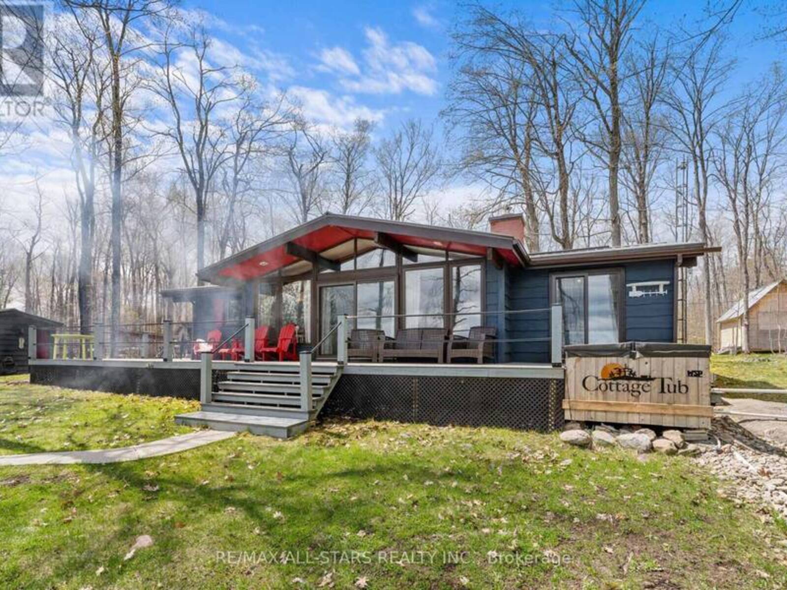 686 GRAND ISLAND, Fenelon Falls, Ontario K0M 1N0