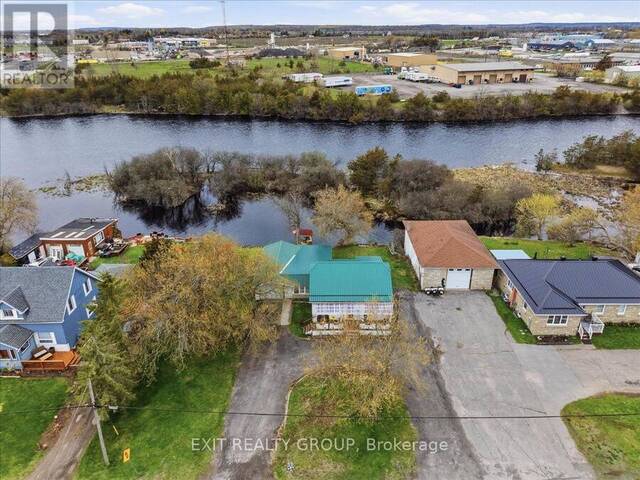 59 CANNIFTON ROAD N Belleville Ontario, K8N 4Z6 - 3 Bedrooms Waterfront Home For sale