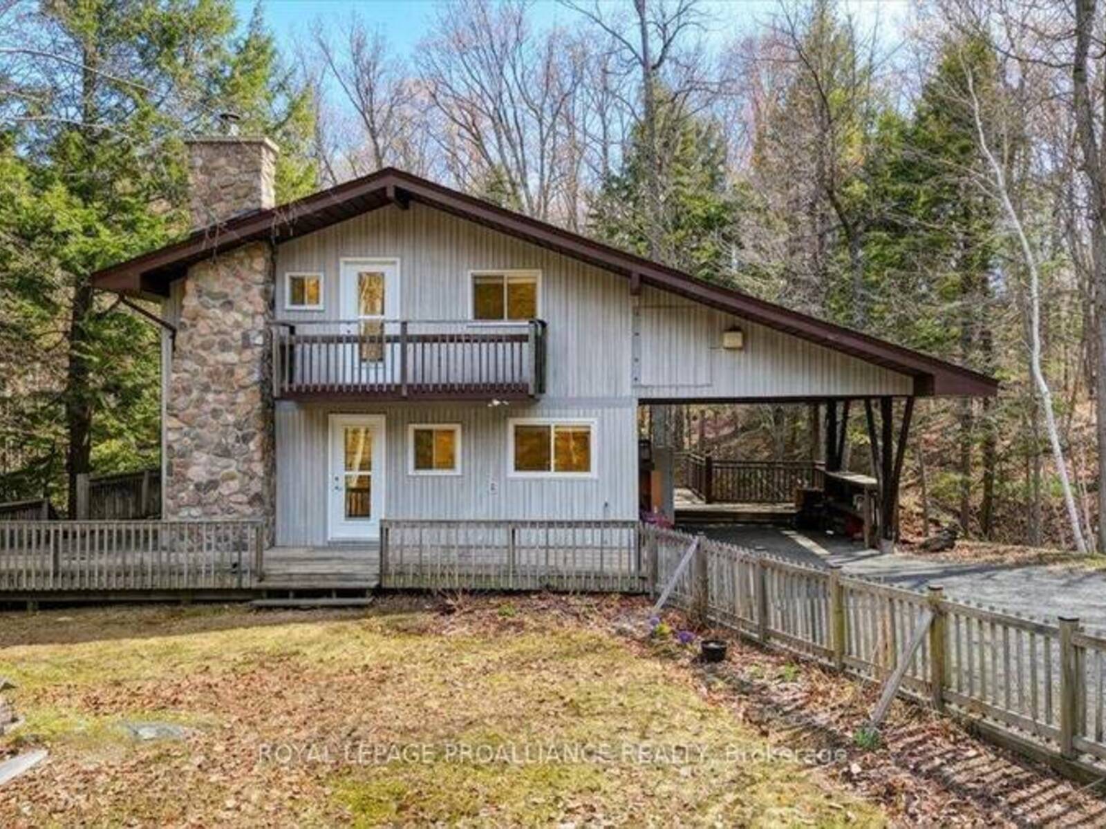 1407 SPOOKS BAY LANE, Apsley, Ontario K0L 1A0