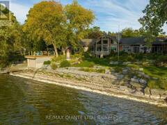 18 LOOP LANE Prince Edward Ontario, K0K 2T0