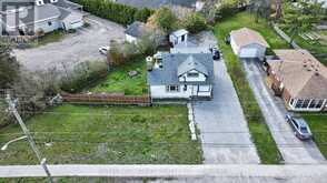 28 PRINCE STREET W | Bobcaygeon Ontario | Slide Image Forty-one