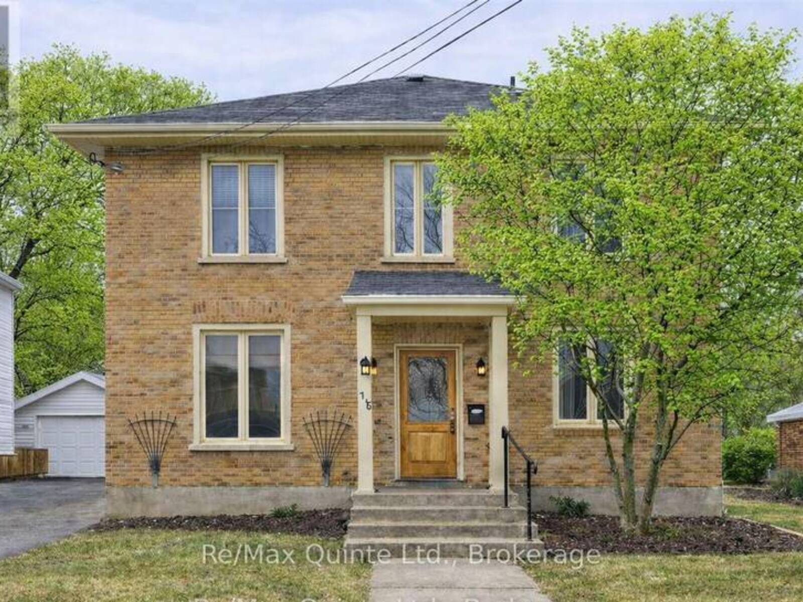 185 FOSTER AVENUE, Belleville, Ontario K8N 3P8