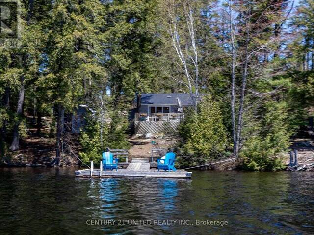 812 ISLAND 8 CATCHACOMA LAKE North Kawartha Ontario, K0L 1J0 - 4 Bedrooms Waterfront Home For sale
