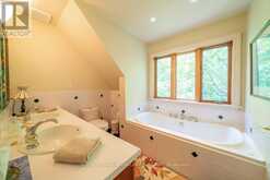 403 HENNIGER ROAD | Addington Highlands Ontario | Slide Image Fifteen