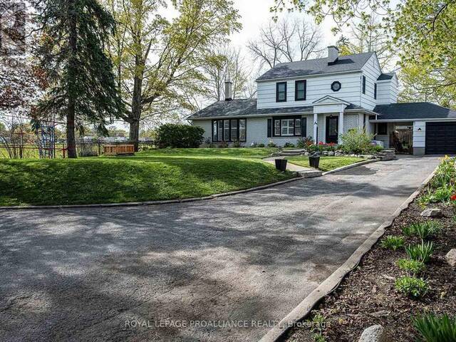 306 DUNDAS STREET W Quinte West Ontario, K8V 3S3 - 4 Bedrooms Home For Sale