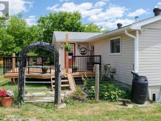56 OAKDENE CRESCENT Kawartha Lakes Ontario, K0M 2C0 - 3 Bedrooms Home For Sale