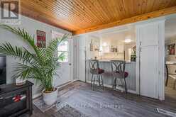 64 OTTER LINE | Lindsay Ontario | Slide Image Eleven