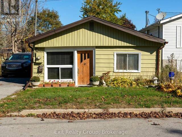 127 LEOPOLD STREET Quinte West Ontario, K8V 2K5 - 2 Bedrooms Home For Sale