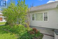 29 FRANCIS STREET E | Fenelon Falls Ontario | Slide Image Four
