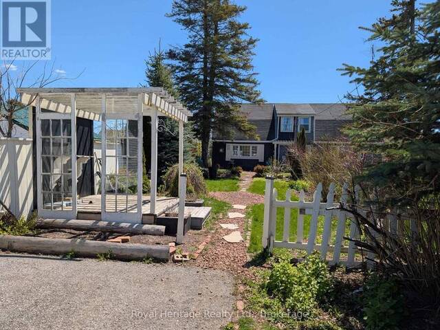 89 LINDSAY STREET Fenelon Falls Ontario, K0M 1N0 - 2 Bedrooms Home For Sale