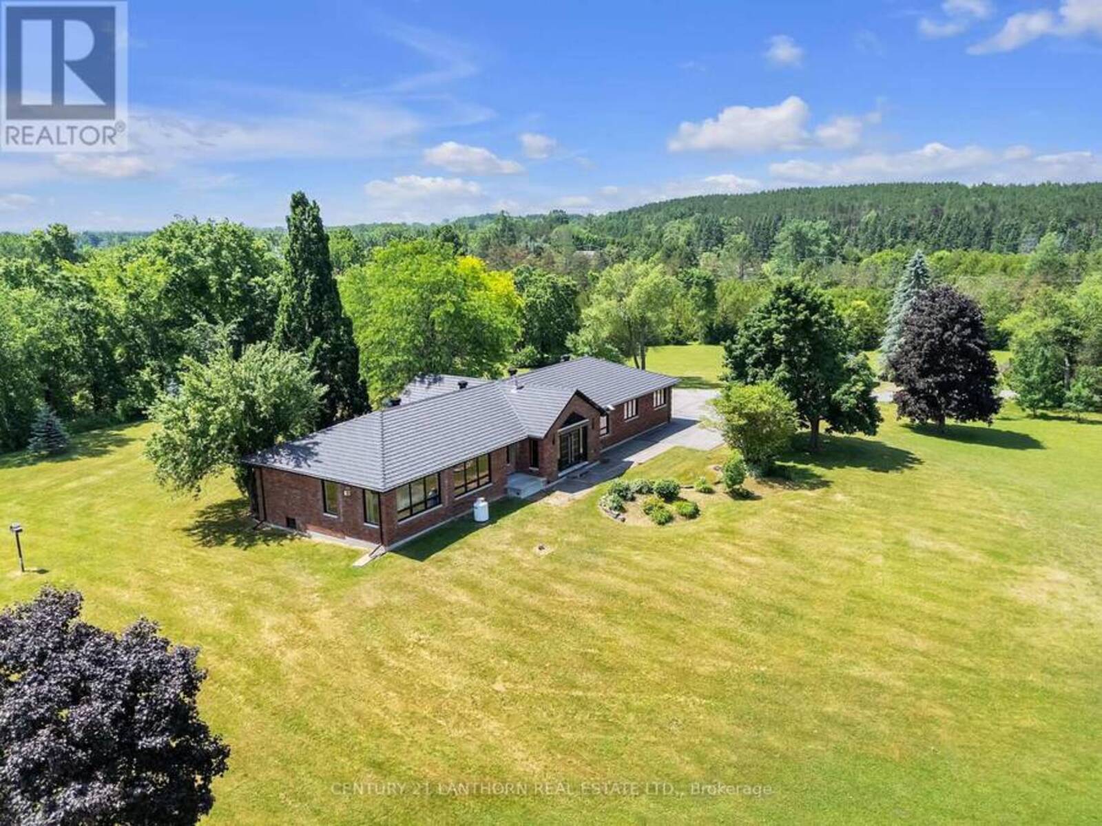 676 FOXTON ROAD, Belleville, Ontario K0K 2Y0