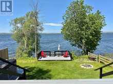 20 BONTER'S LANE | Prince Edward Ontario | Slide Image Thirteen