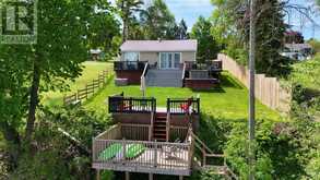 20 BONTER'S LANE | Prince Edward Ontario | Slide Image Three