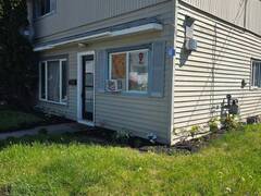 60 OXFORD ROAD Quinte West Ontario, K0K 2C0