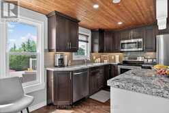 34 RIDEAU DRIVE | Fenelon Falls Ontario | Slide Image Fifteen