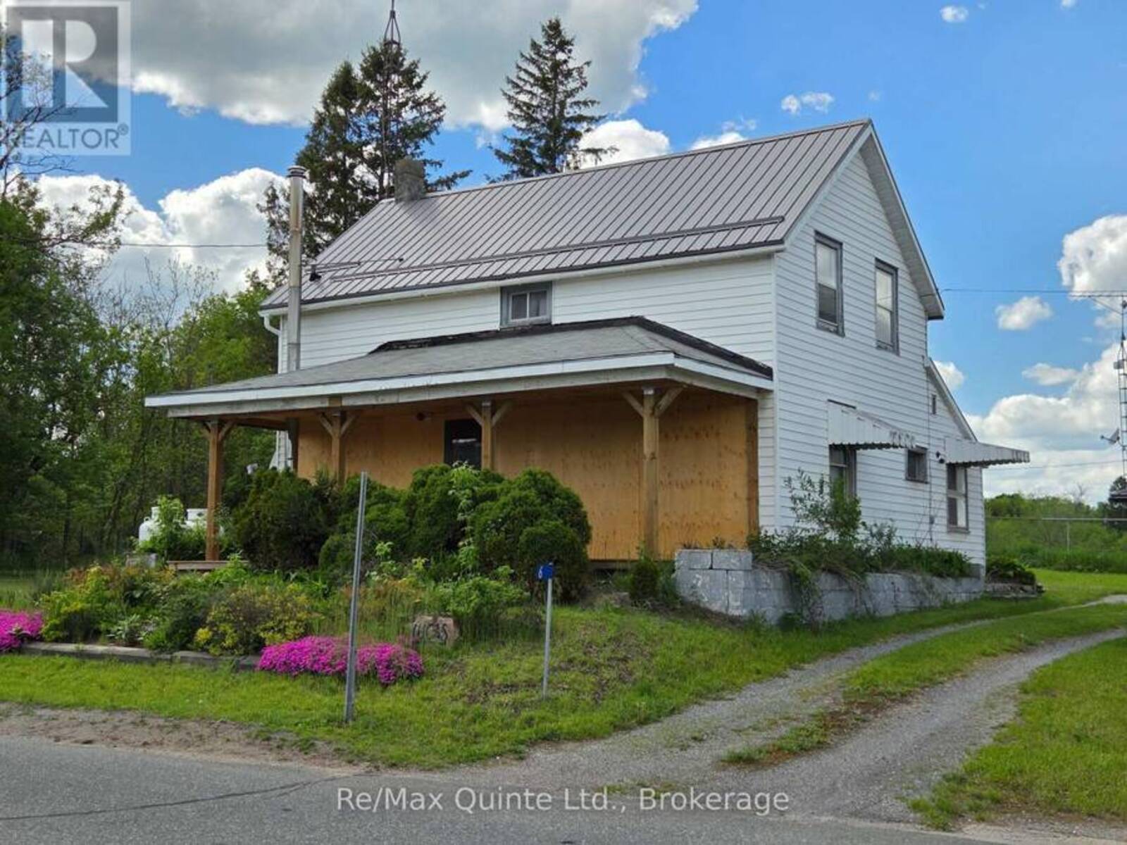 6 THOMAS STREET, Centre Hastings, Ontario K0K 3H0