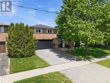 32 ANDREW DRIVE | Lindsay Ontario | Slide Image Three