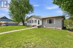 5492 HWY 620 | Coe Hill Ontario | Slide Image Three