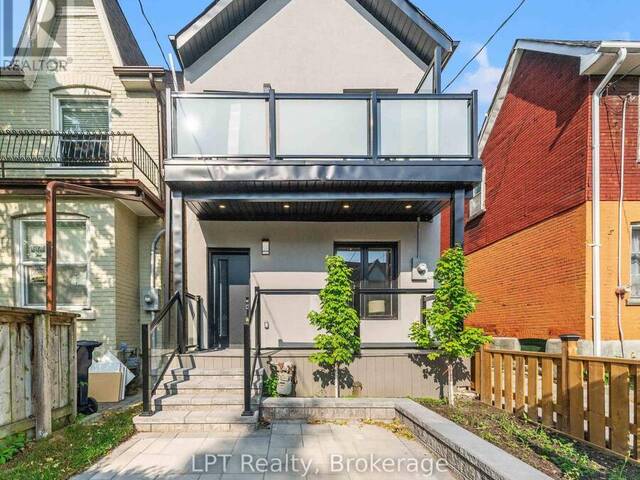 204 FRANKLIN AVENUE Toronto Ontario, M6P 3Z3 - 3 Bedrooms Home For Sale