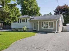 243 ACADIA DRIVE Oshawa Ontario, L1G 1X9