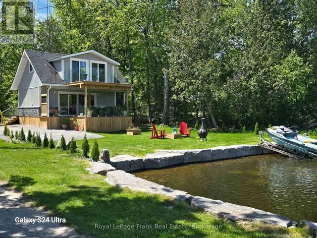 71 FALLS BAY ROAD Bobcaygeon Ontario, K0M 1A0 - 1 Bedroom Waterfront Home For sale