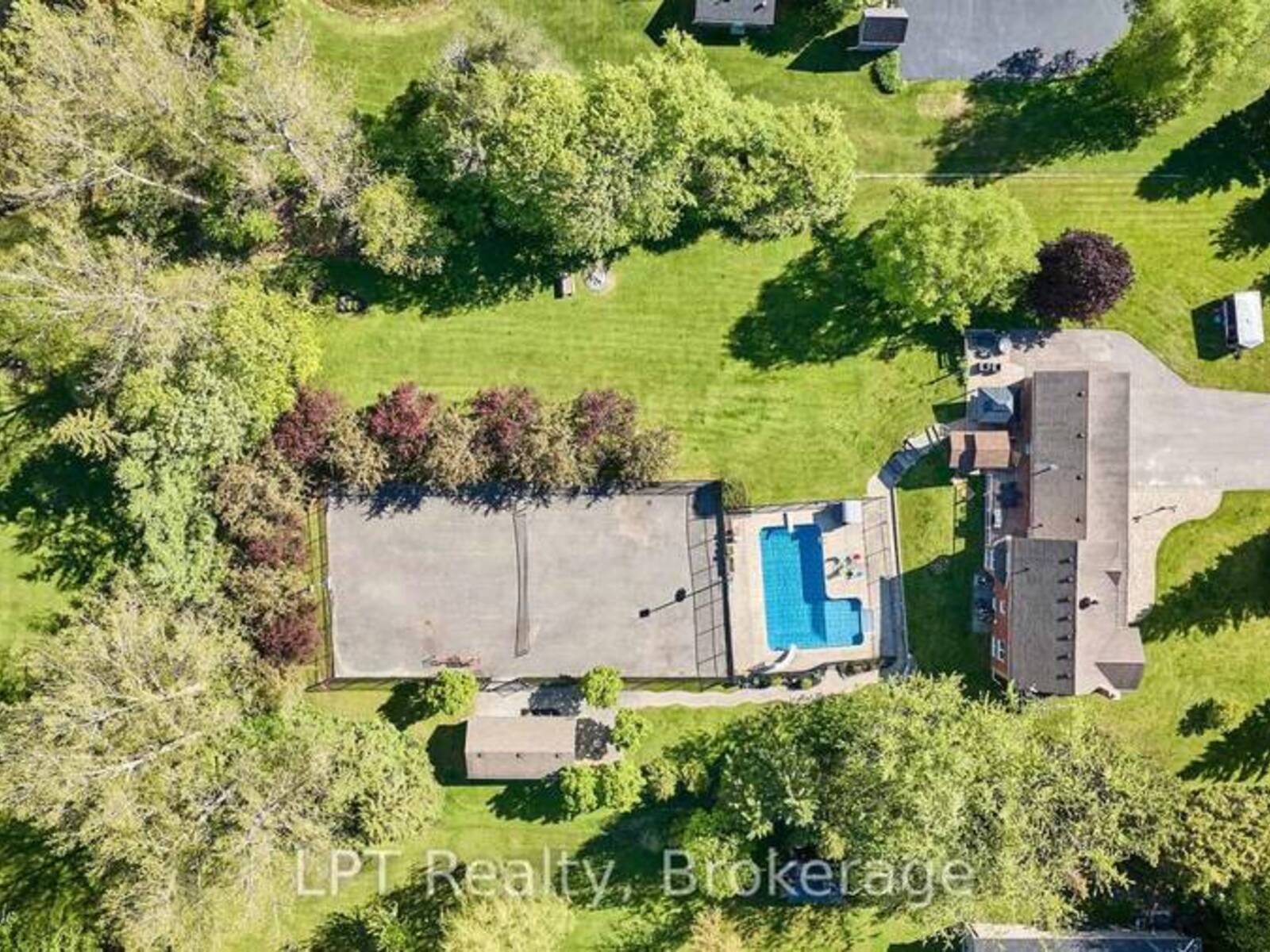 16 CAWKERS COVE ROAD, Scugog, Ontario L9L 1P4