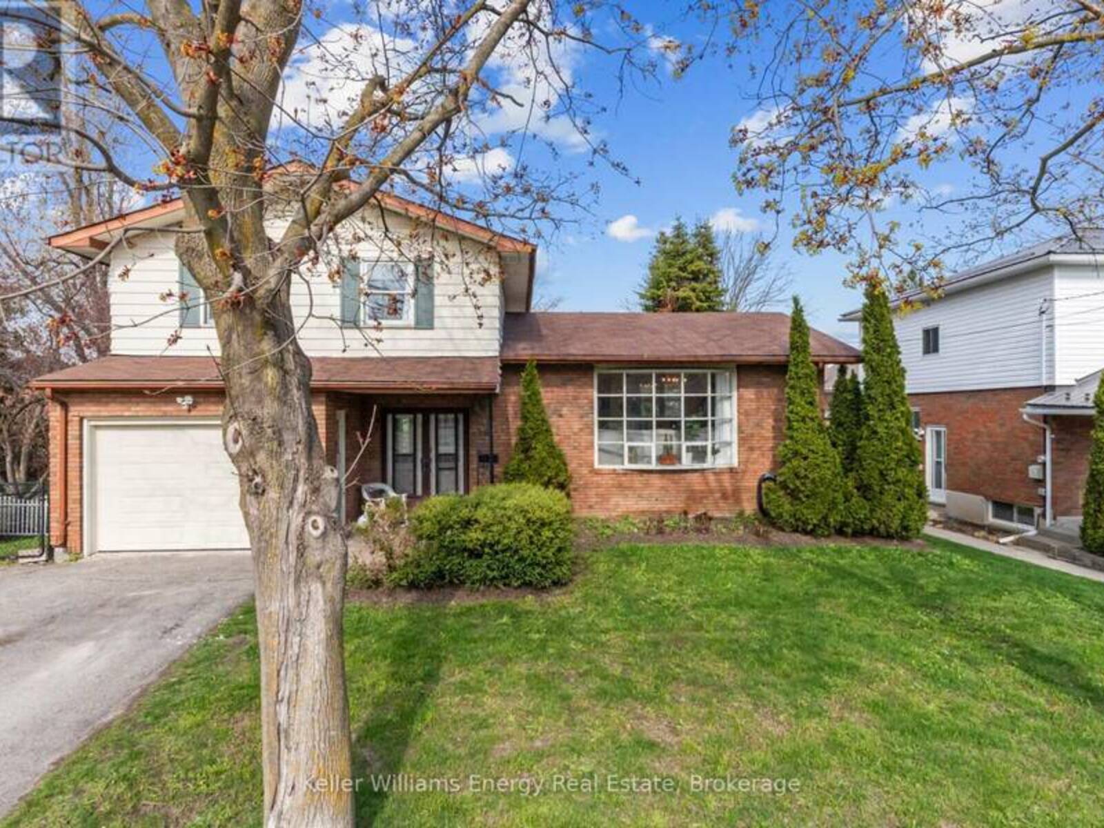 58 VICTORIA AVENUE N, Lindsay, Ontario K9V 4G5