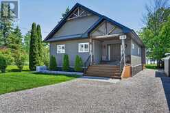 210 LAKESHORE DRIVE | Bobcaygeon Ontario | Slide Image Ten