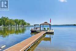 210 LAKESHORE DRIVE | Bobcaygeon Ontario | Slide Image Five