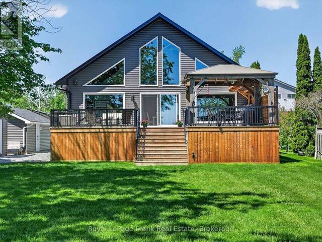 210 LAKESHORE DRIVE Bobcaygeon Ontario, K0M 1A0 - 2 Bedrooms Waterfront Home For sale