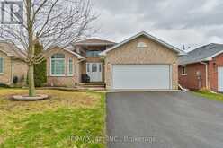 33 ASHWOOD CRESCENT | Greater Napanee Ontario | Slide Image One