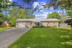 29 SIDDON LAKE PLACE | Bancroft Ontario | Slide Image Eight