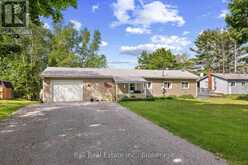 29 SIDDON LAKE PLACE | Bancroft Ontario | Slide Image Nine